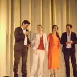 Die Stargäste mit Moderatorin auf der Bühne (Quelle: Thomas Trierweiler)