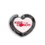 Der "Kiss the Coach"-Taschenträger (Quelle: Splendid Film)