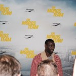 Omar Sy im Blitzlichtgewitter (Quelle: Thomas Trierweiler)