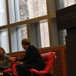 Isabelle Huppert im Gespräch (Bild: Thomas Trierweiler)