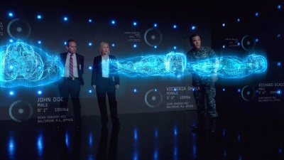 Die "Cyber"-Division hat einiges an technischem Gerät (© Universum Film)