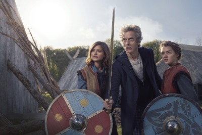 Der Doktor und Clara bekommen prominente Unterstützung (© Polyband)